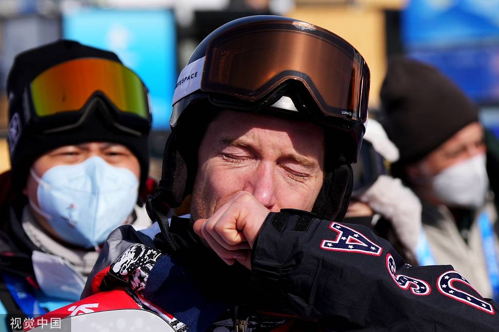 高尔夫传奇谢幕,球迷泪洒赛场 高尔夫传奇谢幕,球迷泪洒赛场