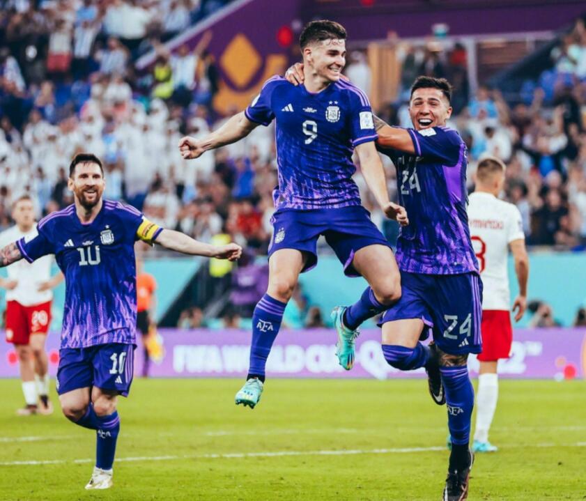 波兰队完胜韩国队,梁靖崑惊艳四座 波兰队完胜韩国队,梁靖崑惊艳四座