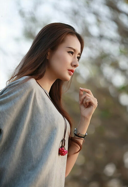 跨界篮球奇观，森林狼掀翻广东宏远，伦纳德化身关键先生