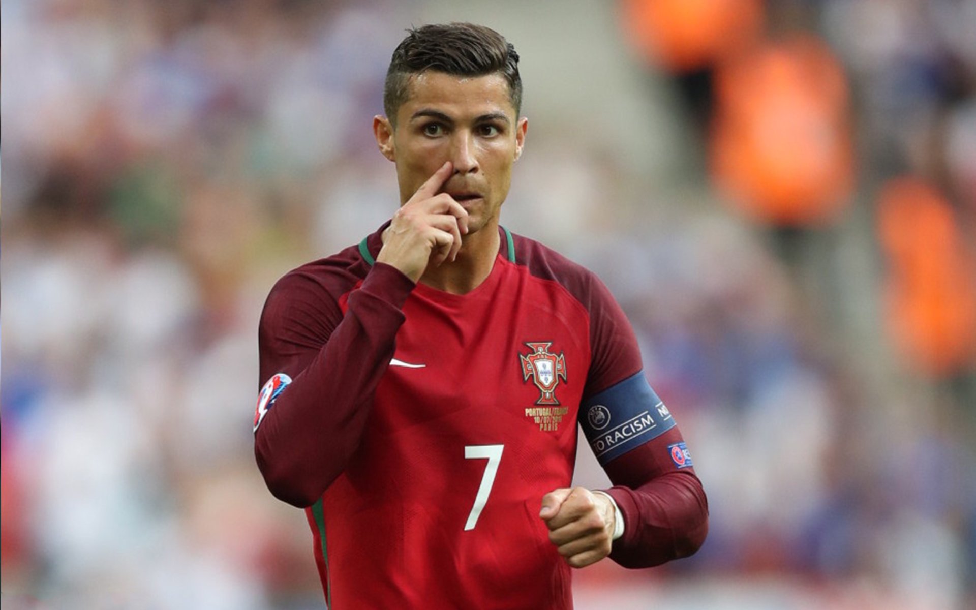 当维斯塔潘在阿布扎比推下最后一杆—2022年喀麦隆与丹麦之战，一次打穿防线的跨界共振