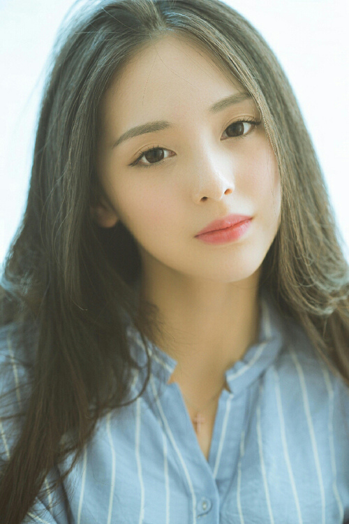 爱游戏tv-蓝白风暴下的铁壁，厄瓜多尔如何用防守反击碾压伊朗，维尼修斯引领巴西驶向2026